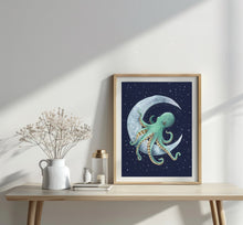 Lade das Bild in den Galerie-Viewer, Kunstdruck Oktopus auf Mond