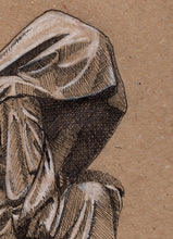 Lade das Bild in den Galerie-Viewer, Zeichnung einer in einen Umhang gehüllten Gestalt