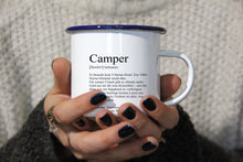 Lade das Bild in den Galerie-Viewer, Personalisierter Emaille-Becher &quot;DEFINITION CAMPER&quot;, Tasse, Geschenk
