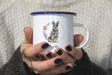 Lade das Bild in den Galerie-Viewer, Personalisierter Emaille-Becher &quot;AUSTRALIAN CATTLE DOG&quot;, Tasse, Geschenk
