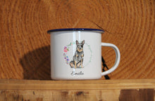 Lade das Bild in den Galerie-Viewer, Personalisierter Emaille-Becher &quot;AUSTRALIAN CATTLE DOG&quot;, Tasse, Geschenk
