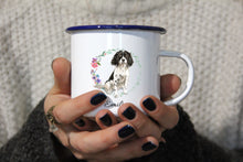 Lade das Bild in den Galerie-Viewer, Personalisierter Emaille-Becher &quot;ENGLISCHER SPRINGER SPANIEL&quot;, Tasse, Geschenk
