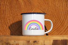 Lade das Bild in den Galerie-Viewer, Personalisierbarer Emaille-Becher &quot;REGENBOGEN&quot;, Tasse, Geschenk
