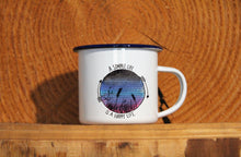 Lade das Bild in den Galerie-Viewer, Emaille-Becher &quot;SIMPLE LIFE&quot;, Tasse, Geschenk
